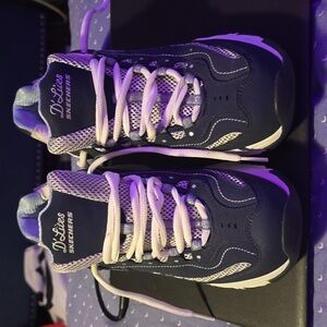 Skechers Women's Dark Blue and White Sneakers